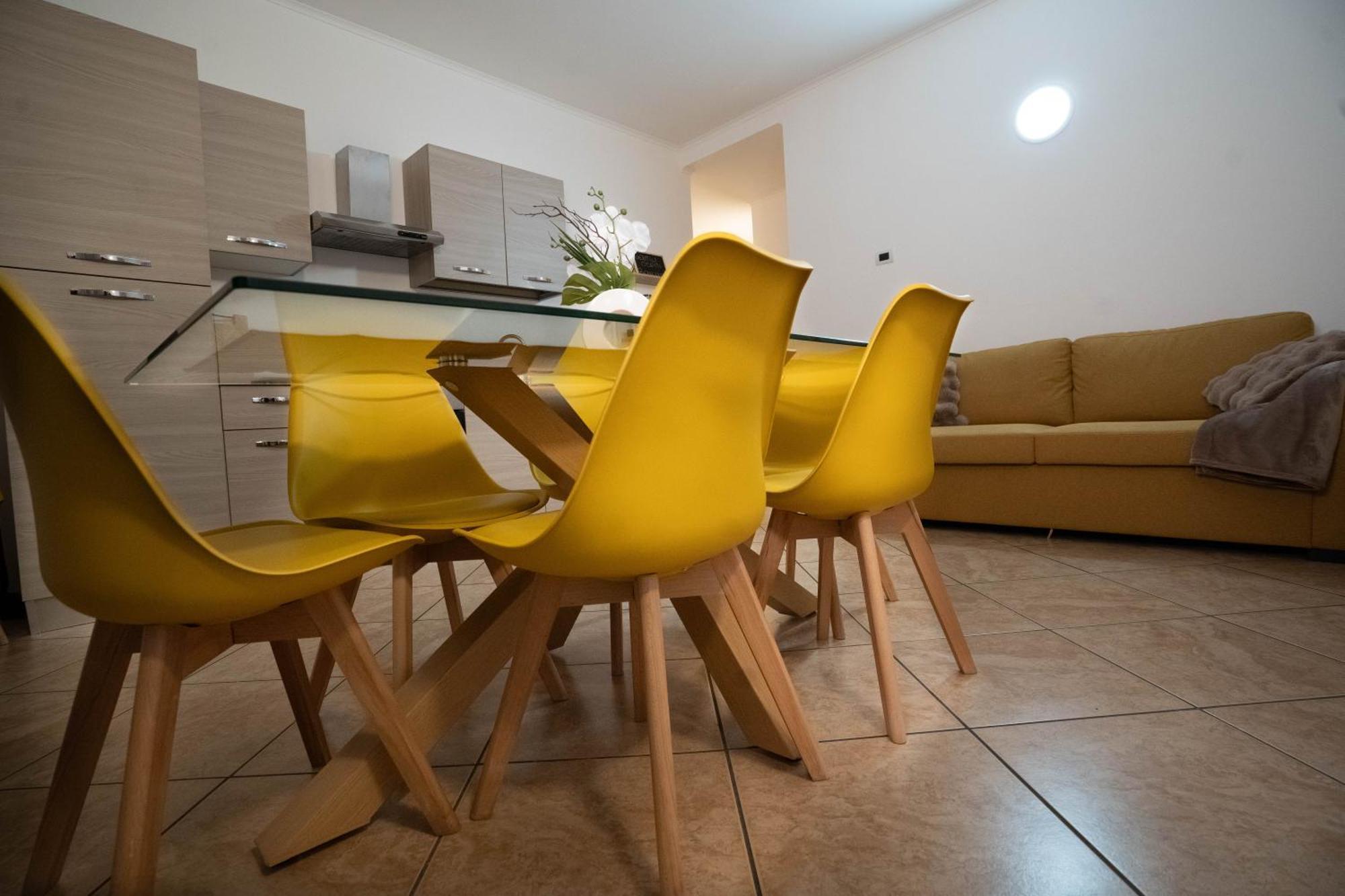 Ambra Apartment Tirano Bagian luar foto
